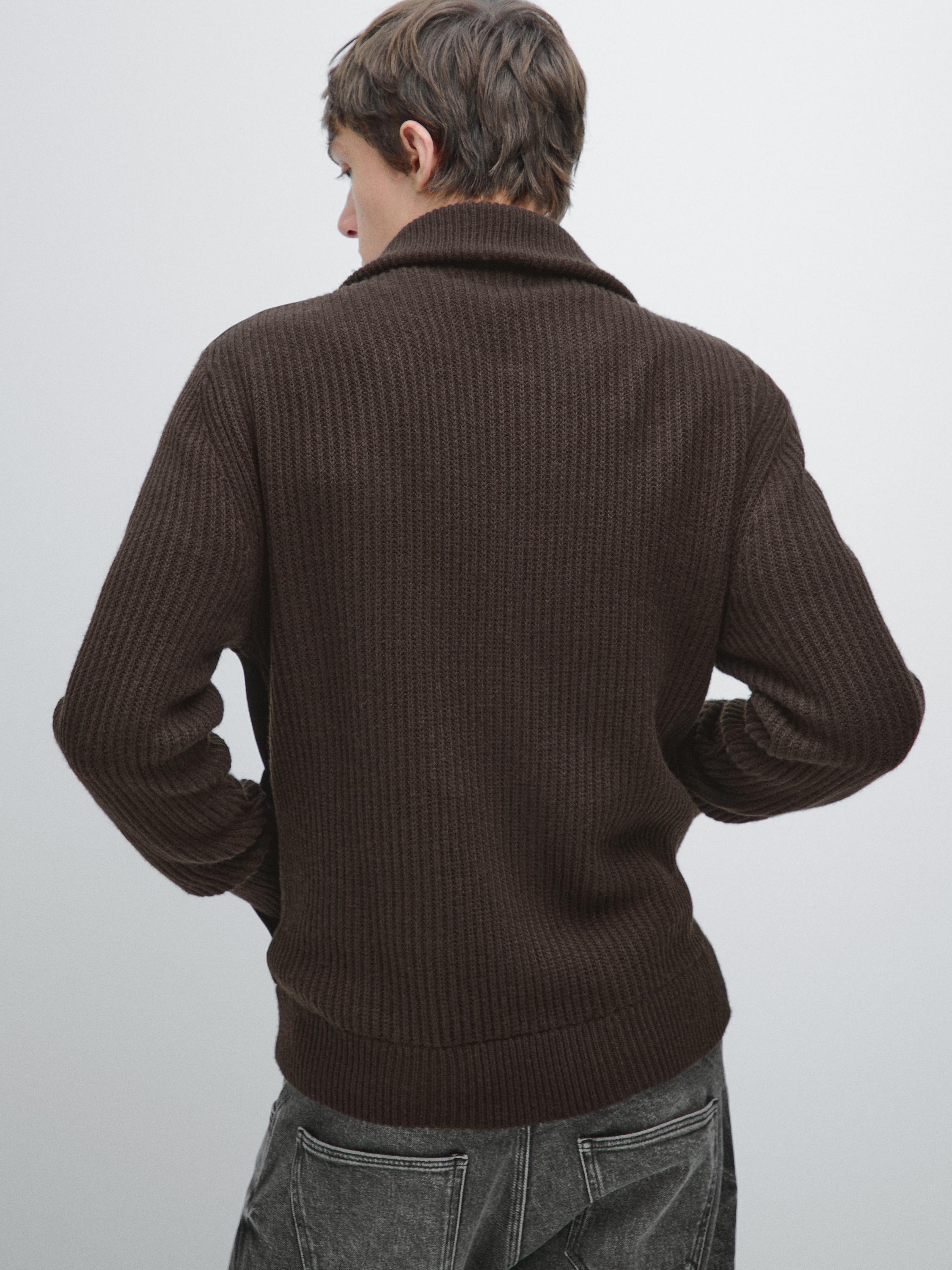 Contrast mock neck jacket